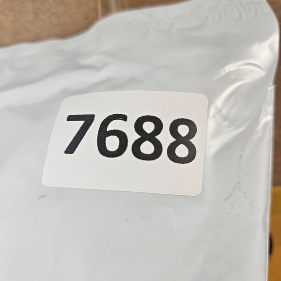 Vince Button Down Shirt Medium Houndstooth 100% Linen Long Sleeve Classic Fit - Picture 8 of 8